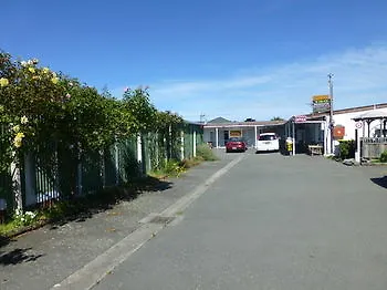 Racecourse Backpackers Hostel Christchurch 2*,  Новая Зеландия