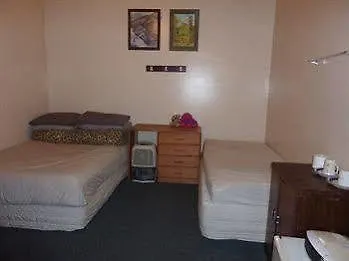 ** Отель Racecourse Backpackers Hostel Christchurch Новая Зеландия